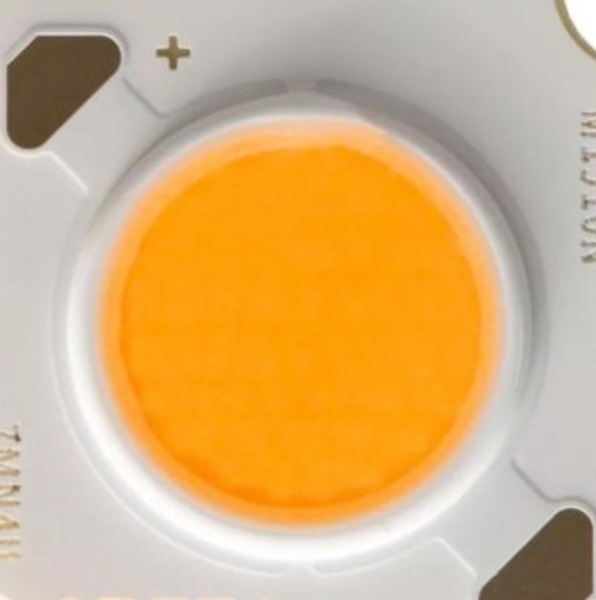 COB（Chip-On-Board）封装胶水主要用于将裸露芯片粘接并密封在PCB或基板上