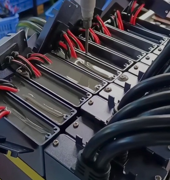 新能源驱动灌封    电子轨道交通灌封料  电子密封胶