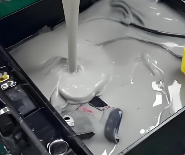 动力电池是新能源汽车的核心组成部分